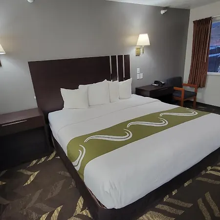 Quality Inn & Suites Salina National Forest Area-3